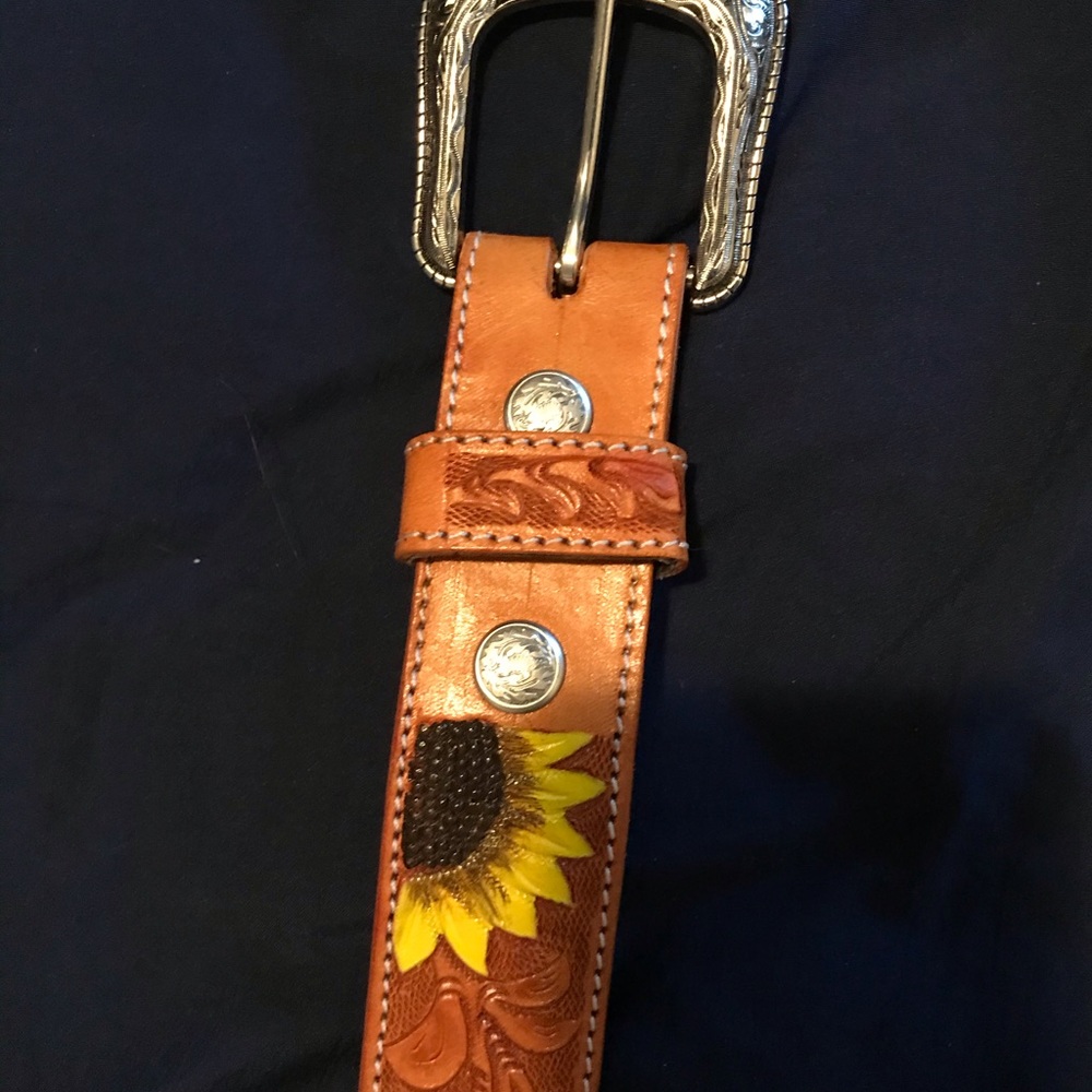 🌻 girasol hand painted and tooled belts 😍 - Picture 6 of 6